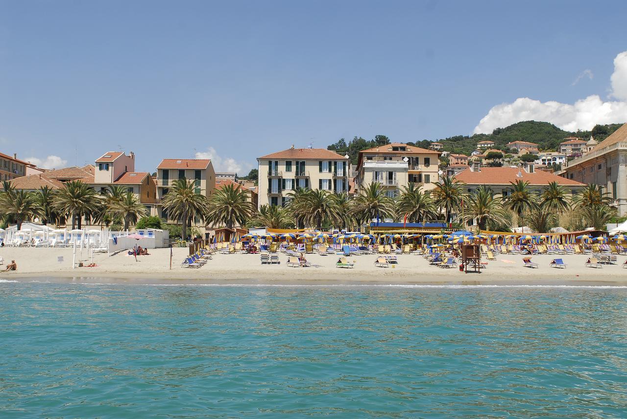 Hotel Gambone Finale Ligure Buitenkant foto
